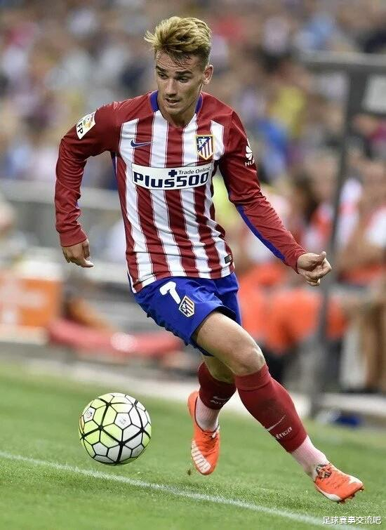 关于门兴格拉德巴赫发布备战花絮，关键时刻主帅复盘，法甲任务艰巨，赛季目标并未改变的信息